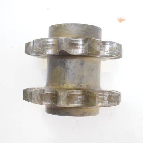 435074 | Drive Motor Sprocket | John Deere 240 250 317 318D 320 320D |  | KV19178