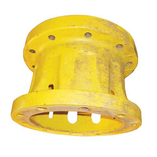 Used Dual Hub Extension fits John Deere 4055 4255 4455 4555 4560 4755 4760 4955 4960 7210 7410 7520 7600 7710 7810 8100 8200 8300 8400 8430 R89973