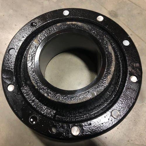 440826 | Dual Hub | Case IH Magnum 180 Magnum 190 Magnum 200 Magnum 210 Magnum 215 Magnum 220 Magnum 225 Magnum 235 Magnum 240 Magnum 245 Magnum 250 Magnum 255 Magnum 260 Magnum 275 Magnum 280 Magnum 290 Magnum 305 Magnum 310 |  | 405812A1 | 405812A1