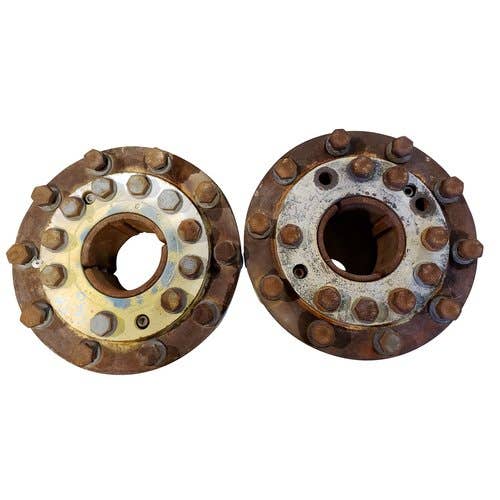 464753 | Dual Hub - Wedge Lock | Sold Individually | John Deere 8420 8520 |  | R192506 | R192512 |  R192511 |  R212196 |  R192507