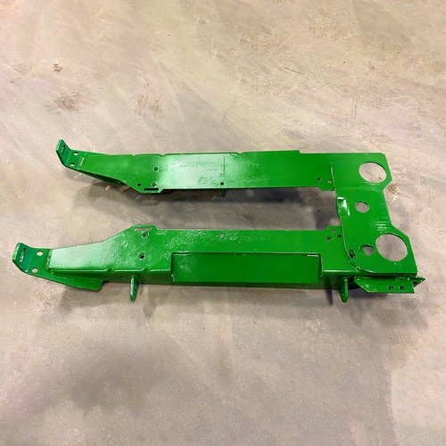 456224 | Early Row Unit Frame - Chopping | John Deere 600 600 606 606C 608 608C 612 612C | Frontier CH2112 CH2208 |  | AH231021 | AH227821