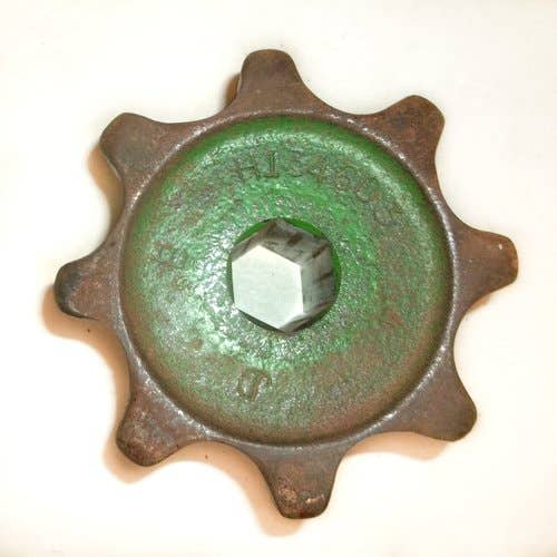 410141 | Elevator Chain Sprocket | John Deere CTS CTSII 9400 9410 9450 9500 9510 9550 9560 9600 9610 9650 9650 CTS 9660 9660 CTS |  | H134603 | SP152