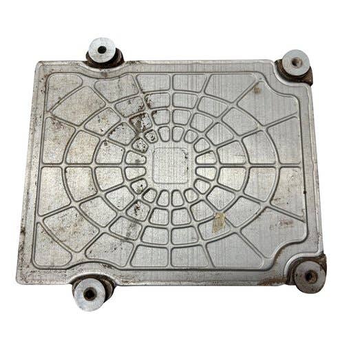 417260 | Engine Controller Module (ECM) | John Deere S680 S680HM S685 S685HM S690 S690HM S780 S785 S790 6135 |  | DZ115244, RE546396