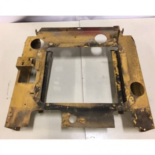 431676 | Engine Door Rear | New Holland L865 LS180 LX865 LX885 |  | 86566348 | 86591220
