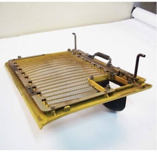 431547 | Engine Grille Cover | John Deere 240 250 |  | KV10777