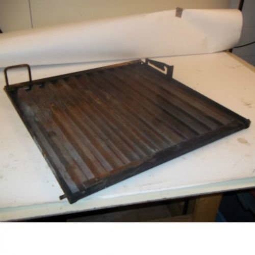 432535 | Engine Grille Cover | New Holland C185 L180 L185 LS180B LS185B LT185B |  | 87671803 | 87015609
