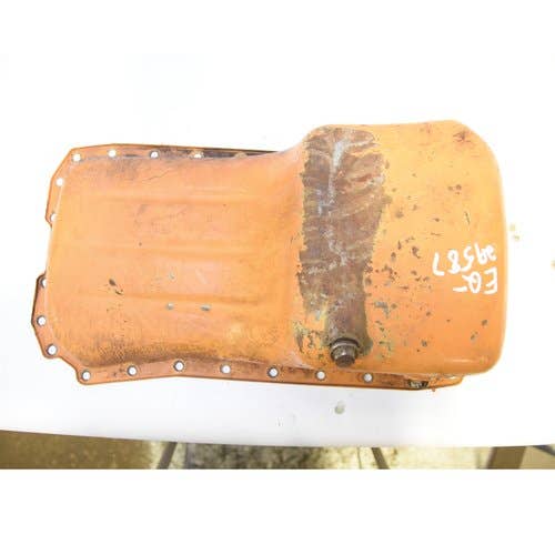 Used Engine Oil Pan fits New Holland J901049 fits Case 480E 550 570LXT 570MXT 580K 580L 580M 580SE 580SK 580 Super L 580 Super M 590 J901049 3901049