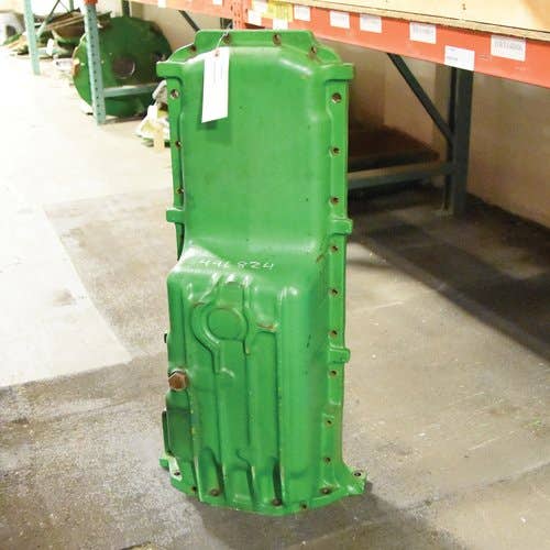 496824 | Engine Oil Pan | John Deere 4050 4055 4250 4255 4450 4455 6076 6466T |  | R78121