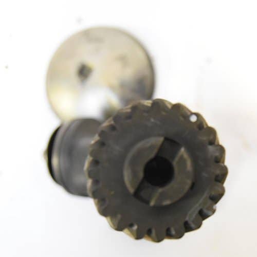 498925 | Engine Oil Pump | Diesel | John Deere 500 500 3010 3020 3020 4000 4010 4020 |  | AR53103 | AR31887 | SE500891 | R27919