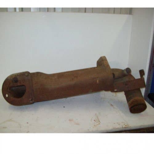 496807 | Exhaust Elbow | Case IH MX180 MX200 MX210 MX220 MX230 MX240 MX255 MX270 MX285 |  | 318616A2 | 318616A1