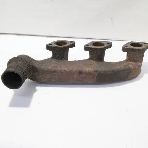 401584 | Exhaust Manifold | John Deere 820 830 920 930 940 1020 1030 1040 1120 1130 1140 1520 1530 1630 |  | T20252