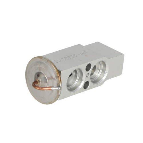 157015 | Expansion Valve | Block | AGCO DT160 DT180 DT180A DT200 DT200A DT220A DT225 DT240A GT55A GT65A GT75A LT75A LT85A |  | 72275588 | 72275588 | 87529495 | 87529495 | 9971586 | 0.010.1714.3 | 4382814 | ND4475001031 | 3902334M91 | 5165716