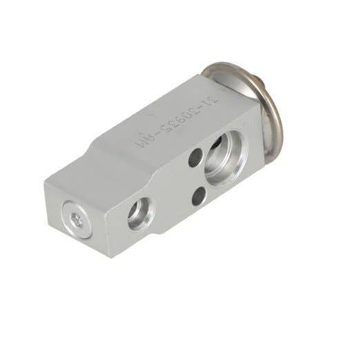 157015 | Expansion Valve | Block | AGCO DT160 DT180 DT180A DT200 DT200A DT220A DT225 DT240A GT55A GT65A GT75A LT75A LT85A |  | 72275588 | 72275588 | 87529495 | 87529495 | 9971586 | 0.010.1714.3 | 4382814 | ND4475001031 | 3902334M91 | 5165716