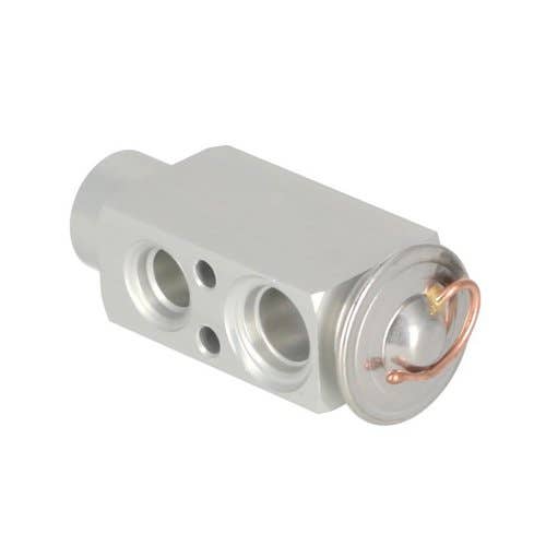 157761 | Expansion Valve - Block Type | John Deere 1170 1170 2054 2054 2056 2058 2064 2066 2254 2256 2258 2264 2266 6610 6650 6710 6750 6810 6850 6910 6950 | New Holland T6.165 TD60D TD70D TD80D TD90D TD95D TD5010 TD5020 |  | AZ47109 | 82034858 | AZ45987