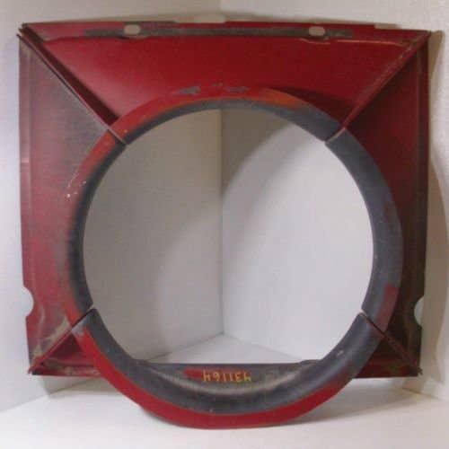 Used Fan Shroud fits Case IH 2388 fits International 251463A1 Used Fan Shroud fits Case IH 2388 fits International 251463A1
