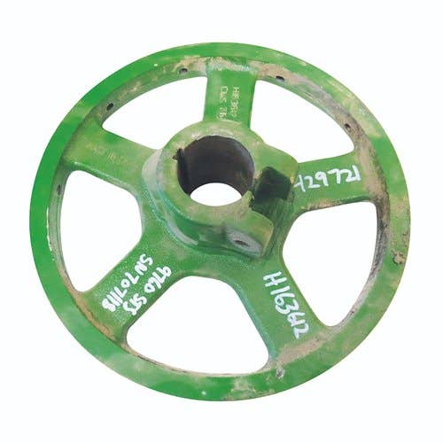 Used Feed Accelerator Assembly Hub fits John Deere S670 S680 S690 9560 STS 9570 9650 STS 9660 STS 9670 9750 STS 9760 STS 9770 9860 STS 9870 H162610 Used Feed Accelerator Assembly Hub fits John Deere S670 S680 S690 9560 STS 9570 9650 STS 9660 STS 9670 9750 STS 9760 STS 9770 9860 STS 9870 H162610