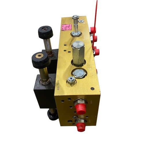 442176 | Feeder Lateral Tilt Valve | Case IH 5130 5140 6130 6140 7130 7140 7230 7240 8230 8240 9230 9240 |  | 84300160