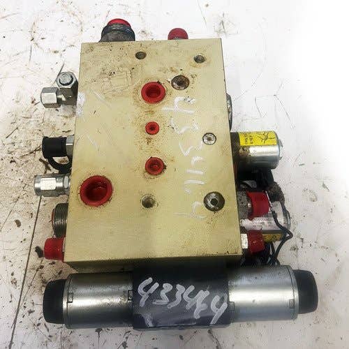 433464 | Feeder Lift Valve | Case IH 7120 8120 9120 |  | 47533456