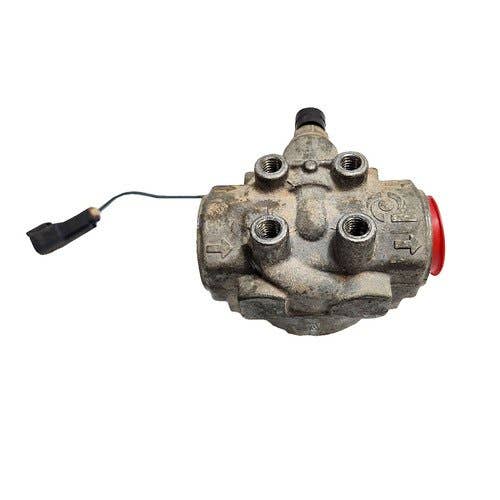 440639 | Filter Head | Bobcat A300 S220 S250 S300 S330 T250 T300 T320 T2250 T2250 V417 V417 |  | 6678155