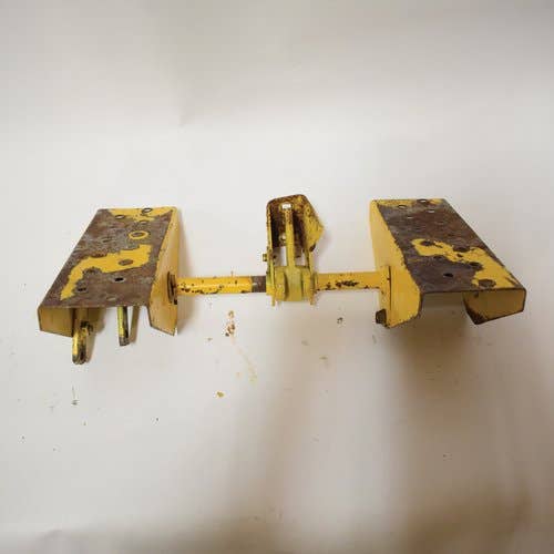 434374 | Foot Pedal Assembly | John Deere 675 675B |  | AM118119