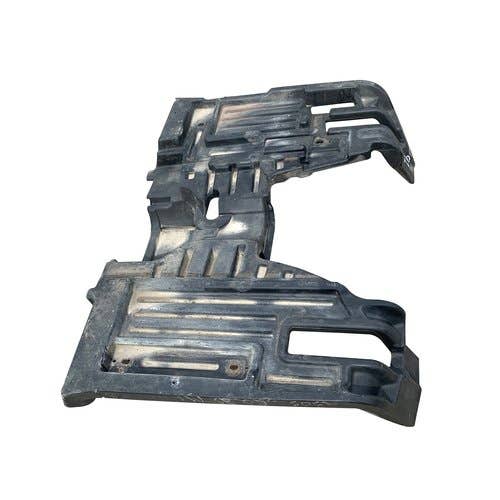 406092 | Footrest | John Deere 2210 2305 |  | LVA13682
