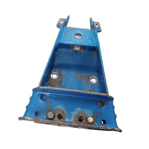 457524 | Drawbar Support Hanger | Ford 340A 340B 445 445A 450 515 532 540 540A 540B 545 545A 550 555 555A 555B 655 655A 2810 2910 3000 3055 3550 3900 3910 4000 4610 |  | E3NN809BC, E3NN809BB | 81812721