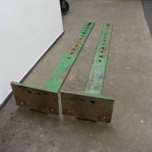 499344 | Front Double Stack Weight Bracket Pair | John Deere 2510 2520 3010 3020 4000 4010 4020 4030 4040 4050 4230 4240 4250 4320 4430 4440 4450 4520 4620 4630 |  | AR58357 | AR46289