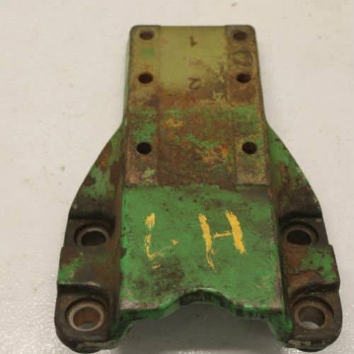 432818 | Front Fender Bracket | John Deere 1640 2040 2040S 2140 2155 2350 2355 2550 2555 2750 2755 2950 2955 3040 3055 3140 3150 3155 3255 6100D 6105D 6110 6110D 6110L 6110R 6115D 6120 6120L 6120R 6125D 6130D |  | L165957 | L165957B | L57899 | L114577