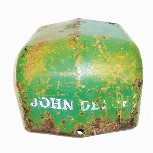 426507 | Front Nose Medallion | John Deere B |  | B1445R | AB1546R