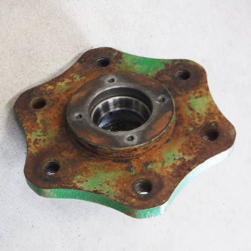 497253 | Front Wheel Hub | John Deere 750 750 850 850 870 870 900 950 950 970 990 1050 1050 1070 | Yanmar YM330 YM336 YM3000 YM3110 YM3220 YM3810 YM4220 |  | CH11159 | CH11159 | CH11857 | CH11857