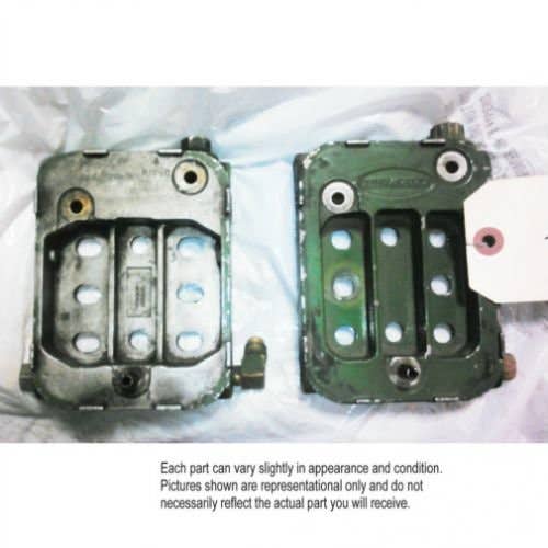 Used Fuel Filter Base fits John Deere 3020 4020 4050 4230 4440 AR50040 fits New Holland 703630 fits Allis Chalmers 74008981 fits White 72160709 Used Fuel Filter Base fits John Deere 3020 4020 4050 4230 4440 AR50040 fits New Holland 703630 fits Allis Chalmers 74008981 fits White 72160709