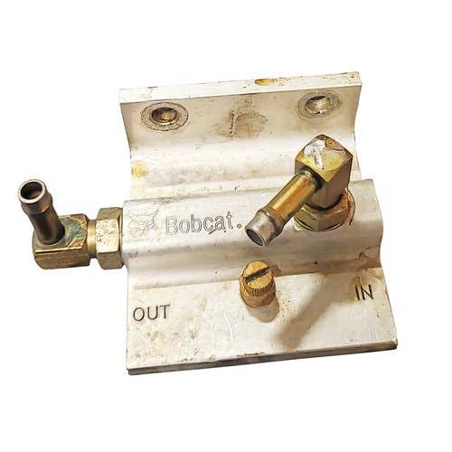 440883 | Fuel Filter Head | Bobcat B300 BL370 BL370 E08 E10 E10 E14 E14 E16 E16 E25 E25 E26 E26 E32 E32 E35 E35 E35I E35I E42 E42 E45 E45 E50 E50 E55 E55 T770 T2250 T2250 V417 V417 220 225 231 231 319 319 320 320 321 322 322 323 323 324 324 |  | 6667353