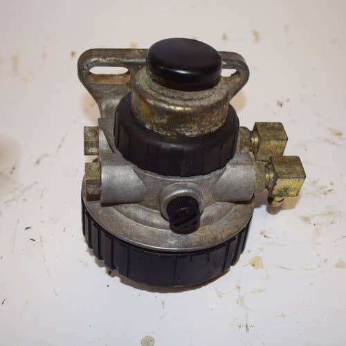 Used Fuel Filter Housing fits Caterpillar 216B 302.7D CR 303.5E 305.5E2 CR 305.5E CR 303.5E2 CR 303.5C 304C CR 902 301.5 301.6 301.8 301.7D 144-9962 Used Fuel Filter Housing fits Caterpillar 216B 302.7D CR 303.5E 305.5E2 CR 305.5E CR 303.5E2 CR 303.5C 304C CR 902 301.5 301.6 301.8 301.7D 144-9962