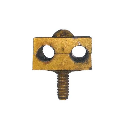 Used Fuel Injection Line Clamp fits Case 770 870 970 1070 1170 1175 1270 1370 2090 2094 2290 2294 2390 2394 2470 2590 2594 3294 430 530 470 570 A58709