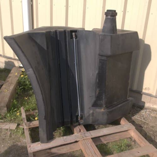 497570 | Fuel Tank | LH | John Deere 9100 9200 9300 9300 9400 |  | RE60460 | R125243