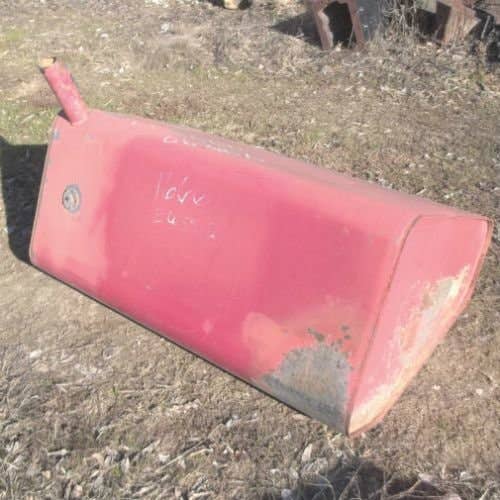 499897 | Fuel Tank | Case IH 1640 1644 1660 1666 1670 2144 2166 |  | 193550C95