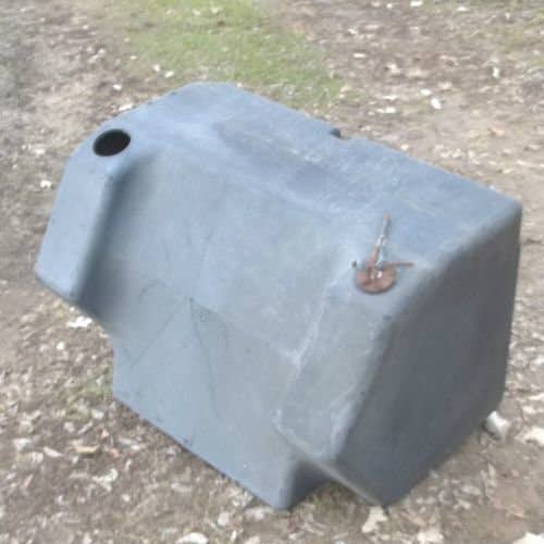499555 | Fuel Tank | International | Farmall | IH 1086 1486 1586 3388 3588 3788 |  | 72904C92 | 103938C3