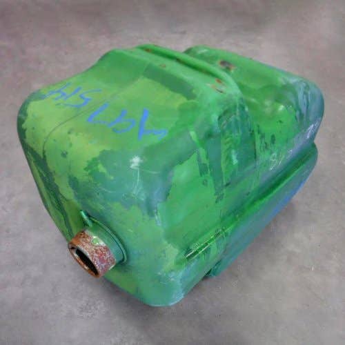 497514 | Fuel Tank | John Deere 2940 2950 3040 3140 3150 |  | AL37532 | AL31033 | AL35462 | AL35850 | AL37378 | AL38855