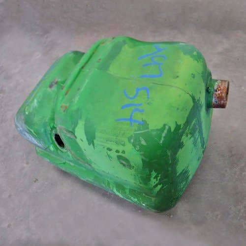 497514 | Fuel Tank | John Deere 2940 2950 3040 3140 3150 |  | AL37532 | AL31033 | AL35462 | AL35850 | AL37378 | AL38855
