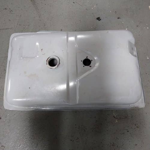 496574 | Fuel Tank | Massey Ferguson 40 40 135 |  | 897401M92