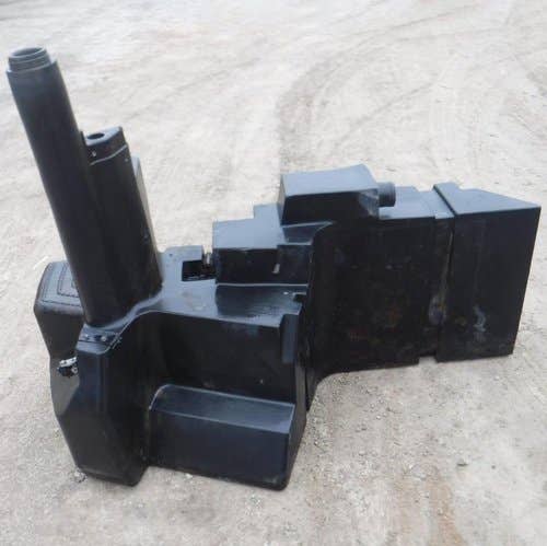 434109 | Fuel Tank | New Holland 8670 8670A 8770 8770A 8870 8870A 8970 8970A |  | 86504570