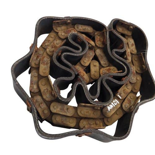 Used Gathering Chain fits John Deere 653 453 453A 454 454A 653 653A 654 654A 655A 853 853A 854A 1253A AE43059 AH101172 Used Gathering Chain fits John Deere 653 453 453A 454 454A 653 653A 654 654A 655A 853 853A 854A 1253A AE43059 AH101172