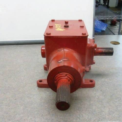 432900 | Gearbox | New Holland 640 664 848 853 855 858 |  | 628399 | 628324 | 86503512 | 794169 | 9600125