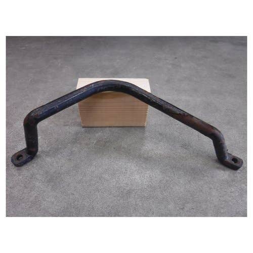Used Grab Handle - LH fits International 706 806 1206 2706 2806 21206 384343R1 Used Grab Handle - LH fits International 706 806 1206 2706 2806 21206 384343R1