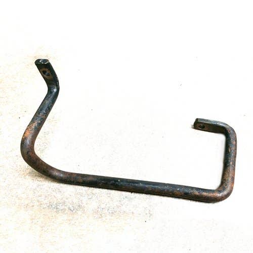 435794 | Grab Handle - Right Hand | International | Farmall | IH Hydro 70 Hydro 86 544 656 666 686 2544 |  | 394939R1