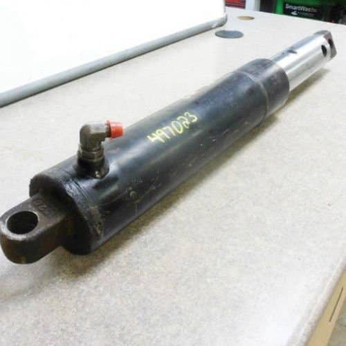 497023 | Header Lift Cylinder | Gleaner L L2 L3 M M2 M3 |  | 71180443