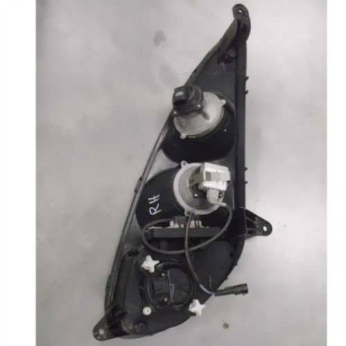 431657 | Headlight Assembly - RH | New Holland T7030 T7040 T7050 T7060 T8.275 T8.300 T8.320 T8.330 T8.350 T8.360 T8.380 T8.390 T8.410 T8.420 T8.435 |  | 82037491