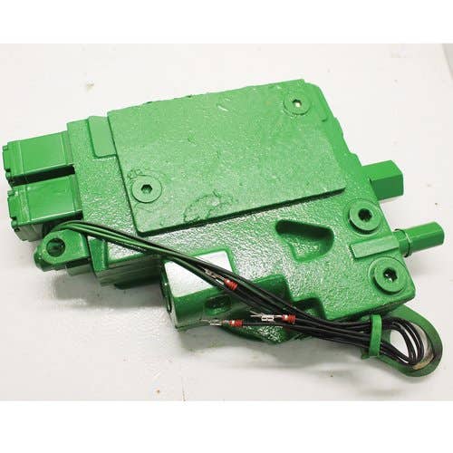 Used Hitch Control Valve fits John Deere 8100 8110 8200 8210 8210T 8300 8300T 8310 8310T 8400 8400T 8410 8410T 9100 9200 9300 9300T 9400 9400T RE61318 Used Hitch Control Valve fits John Deere 8100 8110 8200 8210 8210T 8300 8300T 8310 8310T 8400 8400T 8410 8410T 9100 9200 9300 9300T 9400 9400T RE61318