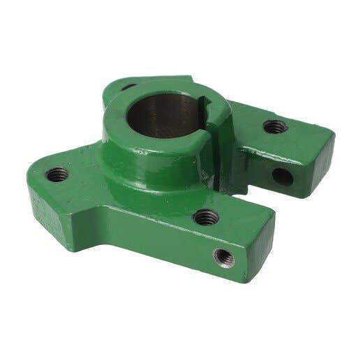 135261 | Hub - Chaffer Frame Shoe Drive - Flywheel End | John Deere S550 S660 S670 S670HM S680 S680HM S690 S690HM S760 S770 S780 S785 S790 T550 T560 T660 T670 W540 W550 W650 W660 9570 STS 9670 STS 9770 STS 9870 STS |  | H223674