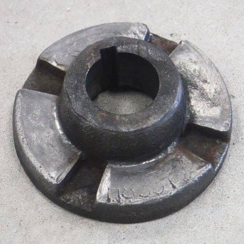 Used Hub - Lower Tailings Auger fits John Deere CTS 4400 6600 6620 6622 7700 7720 8820 9400 9410 9450 9500 9510 9550 9560 9600 9610 9650 9660 H85015 Used Hub - Lower Tailings Auger fits John Deere CTS 4400 6600 6620 6622 7700 7720 8820 9400 9410 9450 9500 9510 9550 9560 9600 9610 9650 9660 H85015